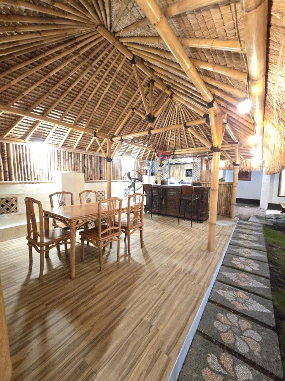 Suci'S Friendly Apartments Матарам Экстерьер фото