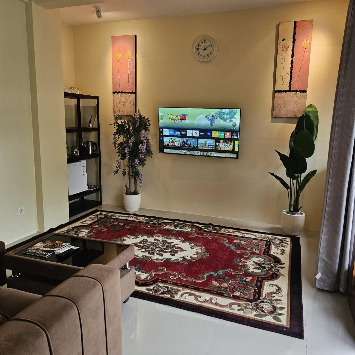 Suci'S Friendly Apartments Матарам Экстерьер фото